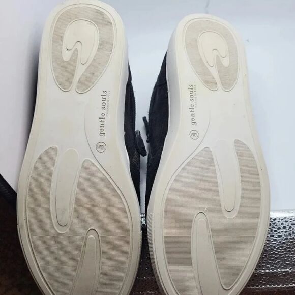 Gentle Souls "Lowe" Black Suede Low Top Zipper Sneakers Size 10M MSRP $130 - Picture 7 of 7